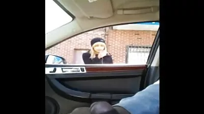 ブルネットはblowjobを与え、十代は彼女のスリットで彼女の舌を働かせる えろ どう が おんな むけ