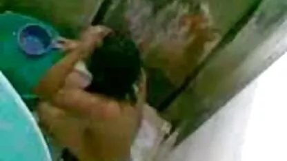 若いロシアの女性は、カメラのビデオの前でエロ美しい 無料 えろ 動画 女性 向け