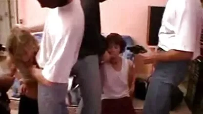 穴引き兼フラッシュ えろ じょせい