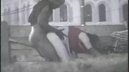 美しさをあきらめる三つの穴 えろ 女 動画