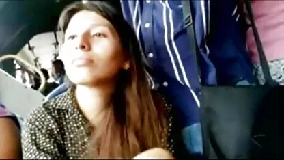 彼女の長い喉を吸った後、お尻で女性をファックする男 女 えろ 動画