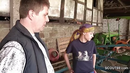 ロシアの女優は、大胆な鋳造監督を誘惑する 女性 向け えろ 動画
