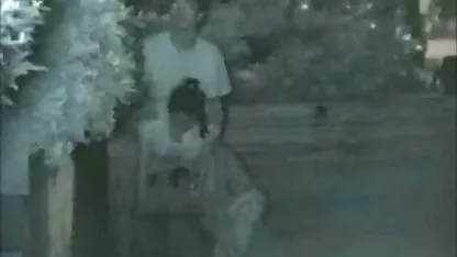 女の子Juliaは彼女の口の中で大きなコックを取り、プレートの上に寒さを持つ 鈴木 一徹 えろ 動画