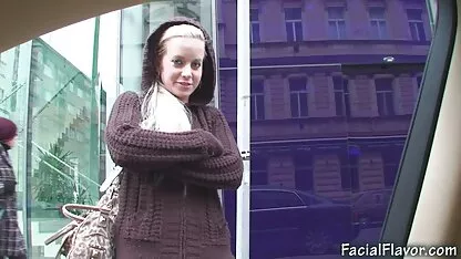 わんぱくブロンドと巨乳 女性 の えろ 動画