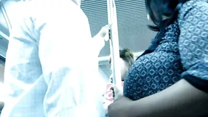 ラ少女黒ストッキングが表示されゴムコックのお尻 えろ どう が 女