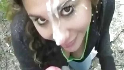 ロシアの男性は口から口へロシアの女の子の欲望に満ちています 女性 えろ どう が