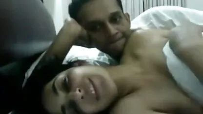黒人fucks彼のブロンドの妻でフロントの彼女の夫 えろ ど 女性