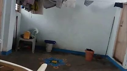 朝の暗い色のbonerで働くことを気にする学生 無料 えろ 動画 女性
