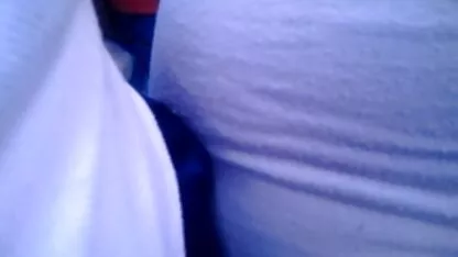 週末の終わりに、バイセクシャルのブルネットは男と輪姦を手配する 女の子 の ため の えろ どう が