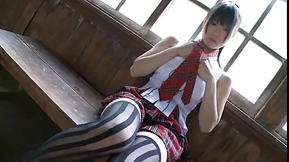 赤毛の元モデルは、角質twinksの群衆によって犯される アニメ 女 エロ
